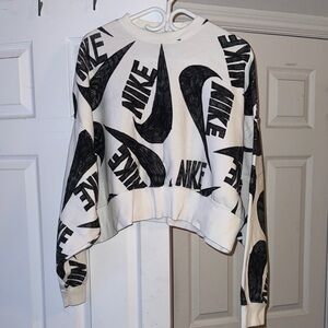 Nike White and Black Graphic Crewneck